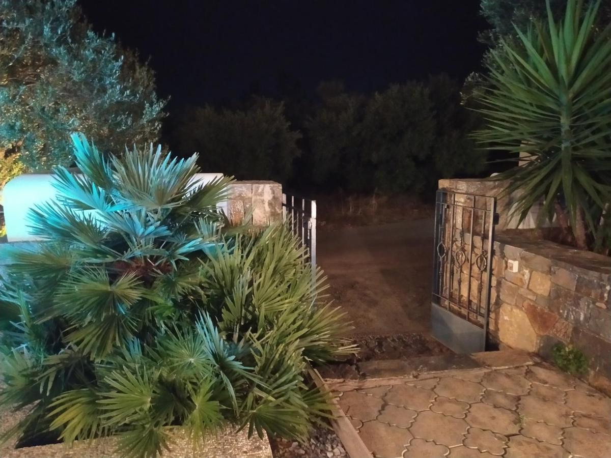 Nefeli Villas แอร์ซอนิสซอส ภายนอก รูปภาพ